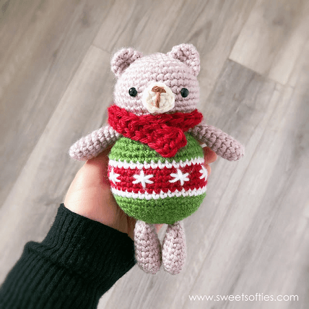 Ornament Bear Free Amigurumi Crochet Pattern by Sweet Softies