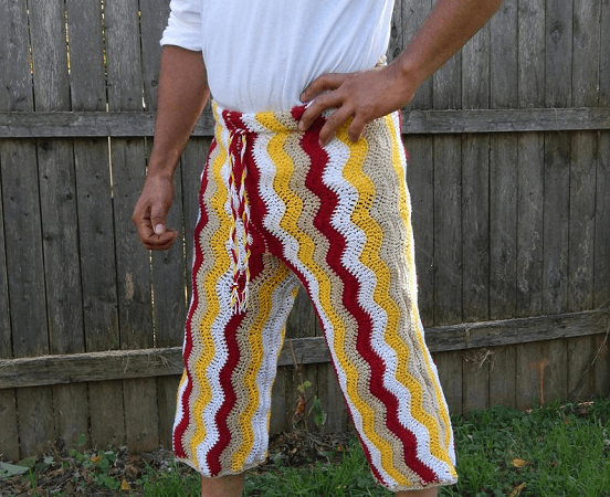 Ripple And Waves Men's Beach Shorts Crochet Pattern by Splash By Quetita