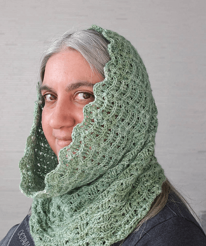 Textured Waves Hooded Cowl Crochet Pattern by Underground Crafter