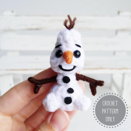 Crochet Olaf Amigurumi Pattern by AnyaZoe