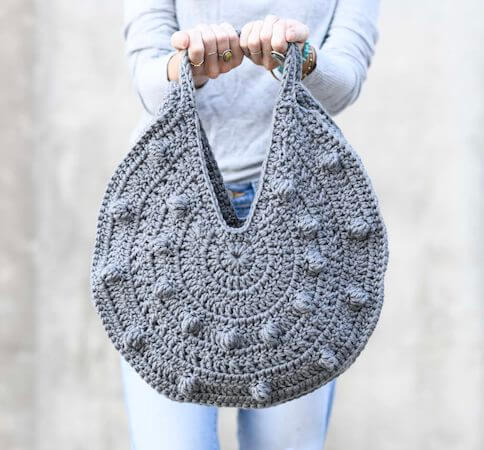 Bobbles Circle Tote Crochet Pattern by Mama In A Stitch
