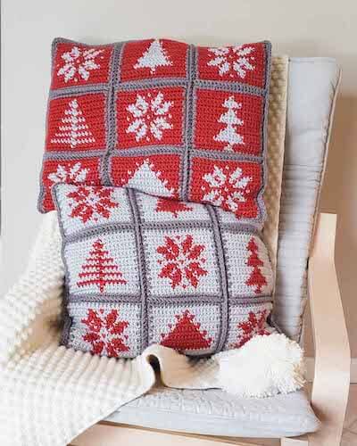 Christmas Pillow Easy Crochet Tapestry Pattern by Make And Do Crew