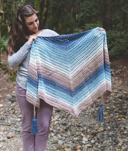 Crochet Beginner Fade Shawl Free Pattern by Sewrella