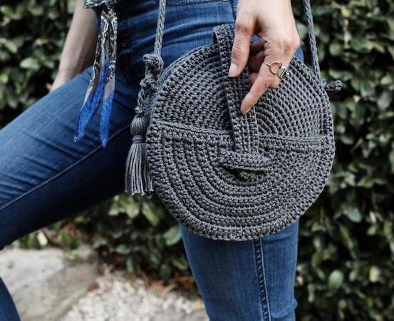 Crochet Crossbody Canteen Bag Pattern by Two Of Wands Shop