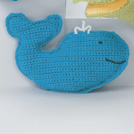 Friendly Whale Crochet Pattern by Yarnspirations