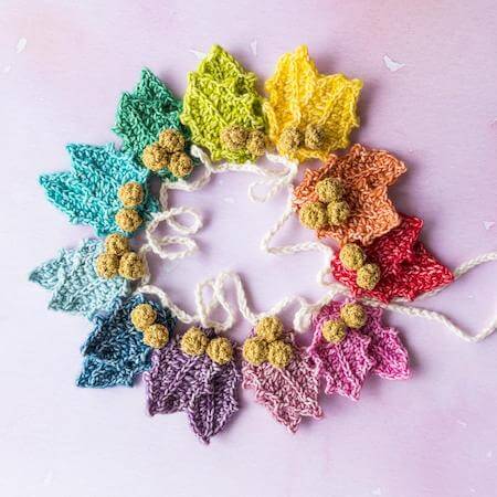 Crochet Rainbow Holly Garland Pattern by Haakmaarraak NL