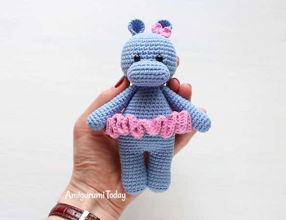 Cuddle Me Hippo Amigurumi Pattern by Amigurumi Today