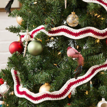 Holiday Ripple Crochet Christmas Tree Garland Pattern by Yarnspirations