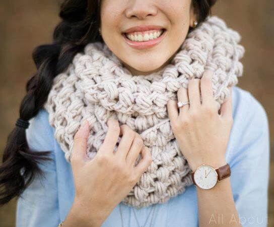 Jumbo Puff Stitch Cowl Crochet Pattern by All About Ami