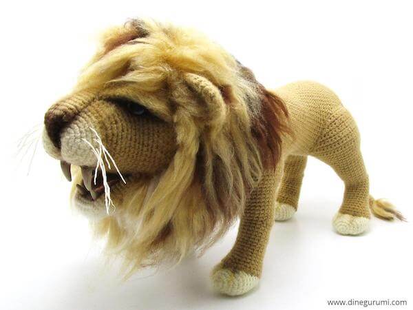 Lion Amigurumi Crochet Pattern by Dinegurumi