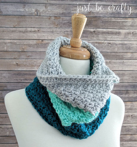 Mint Color Block Cowl Crochet Pattern by Just Be Crafty