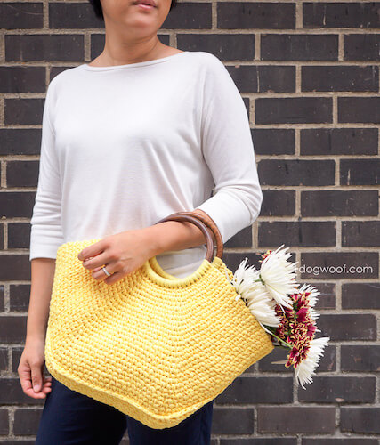 Riviera Tote Crochet Pattern by 1 Dog Woof