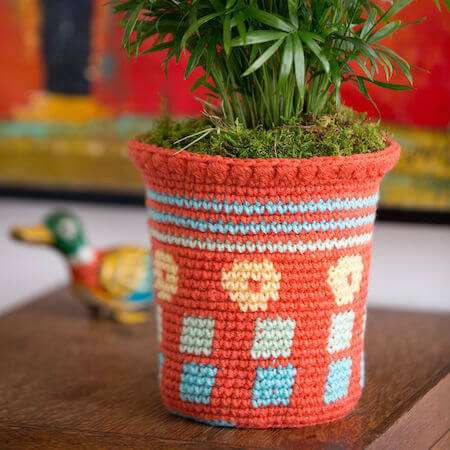 Tapestry Flower Pot Cozy Crochet Pattern by Red Heart