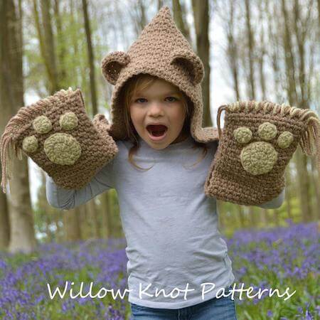 Bramble Bear Hooded Scarf Crochet Pattern by Willow Knot Patterns