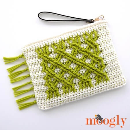 Irish Fling Clutch Crochet Pattern by Moogly