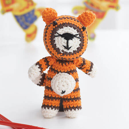New Year Tiger Crochet Pattern by Yarnspirations