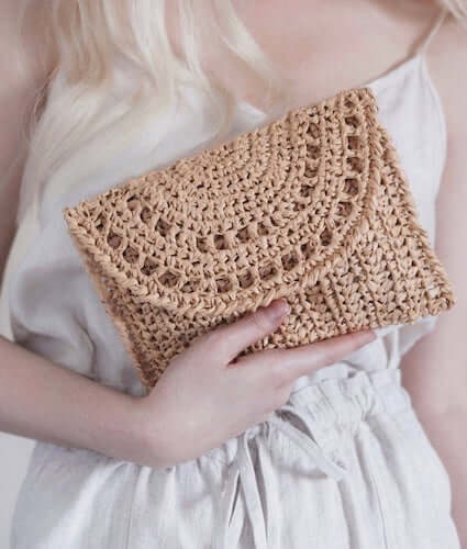 Summer Clutch Crochet Pattern by Darling Jadore