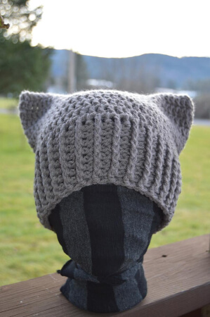 Crochet No-Sew Square Cat Hat Pattern by JenMadeThatHat