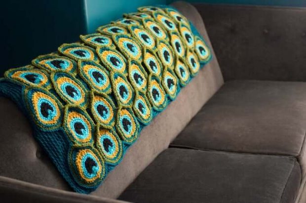 Peacock Blanket Crochet Pattern by Kraftling