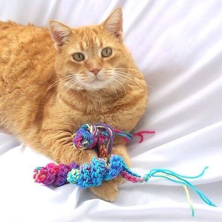 Swirly Mice Toys For Cats Crochet Pattern by Julie Oparka
