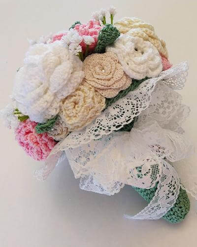 Bridal Bouquet Crochet Pattern by The Crochet Architect