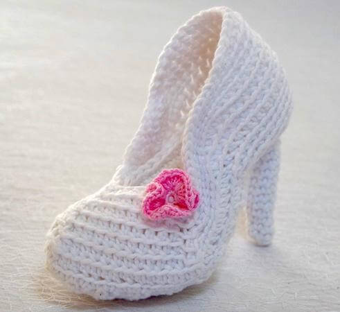 Bridal Crochet Shoe Pattern by Wolligurumi