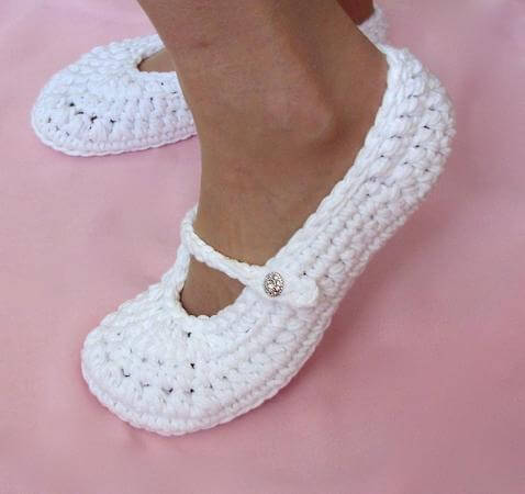 Bridal Slippers Crochet Pattern by Lisa Corinne Crochet