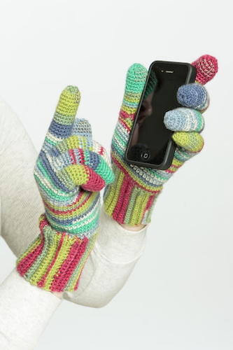 Candy Striped Texting Gloves Crochet Pattern by Simplicity