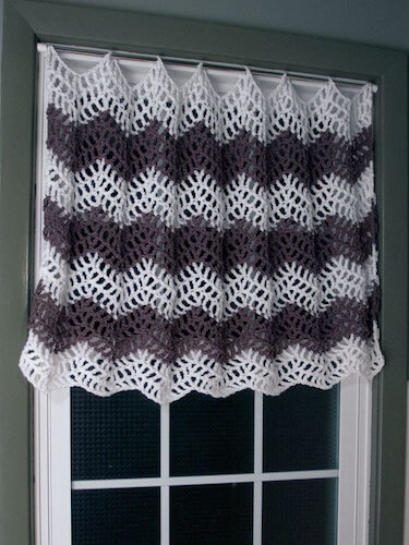 Chevron Free Crochet Curtain Pattern by Moogly