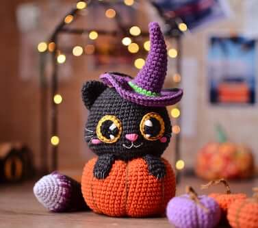 Crochet Cat In Pumpkin Pattern by Magic Filament