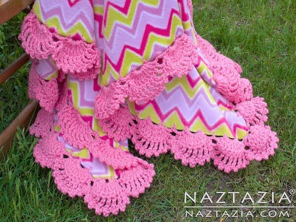 Crochet Scallops On Fleece Border Edging by Naztazia