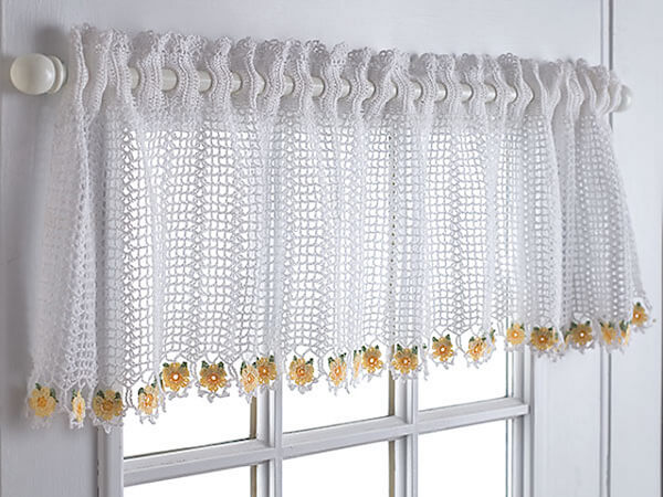 Daisy Crochet Kitchen Curtain Pattern by Diane Stone