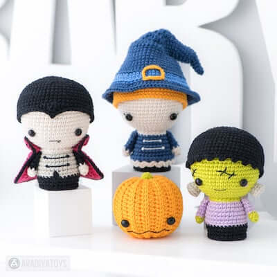 Halloween Minis Amigurumi Pattern by Aradiya Toys