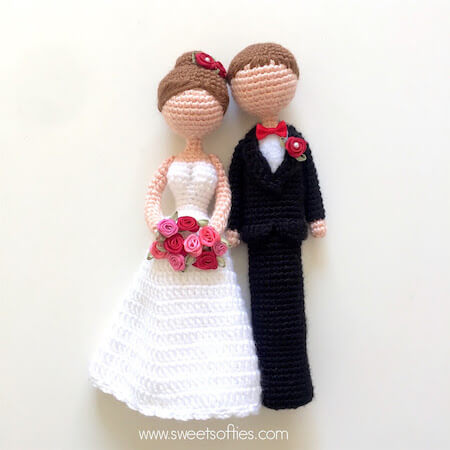 Loving Bride And Groom Wedding Dolls Crochet Pattern by Sweet Softies