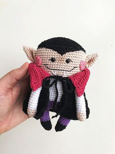 Paco, The Vampire Amigurumi Pattern by Elif Tekten