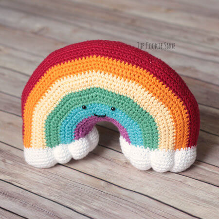 Plushy Rainbow Crochet Pattern by The Cookie Snob