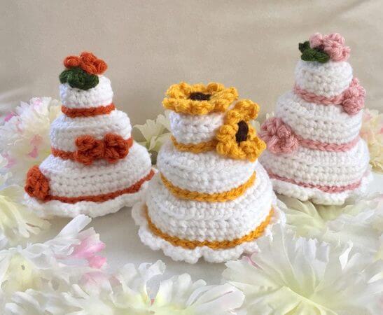 Tiny Cake Wedding Crochet Pattern by Crafty Kitty Crochet