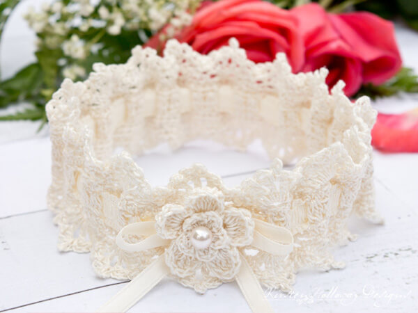 Wrapped In Lace Bridal Garter Crochet Pattern by Kirsten Holloway Designs