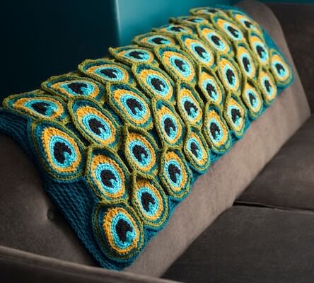 Peacock Crochet Blanket Pattern by Kraftling