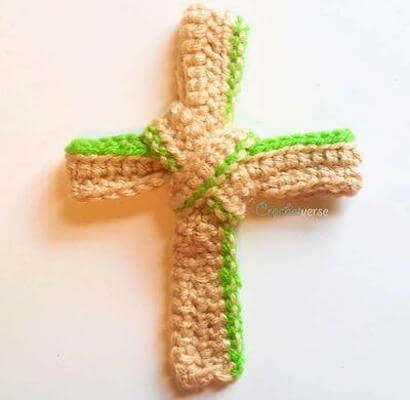 Palm Free Crochet Cross Pattern by Crochet Verse