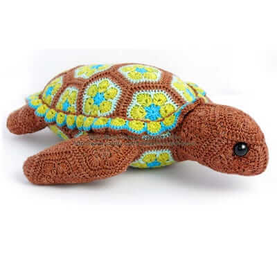 Snap, The Turtle African Flower Crochet Pattern by Heidi Bears