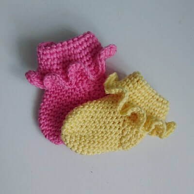 Crochet Frilled Newborn Socks Pattern by The Crochet Blog Store