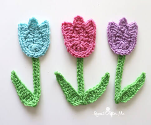 Crochet Tulip Applique Pattern by Repeat Crafter Me