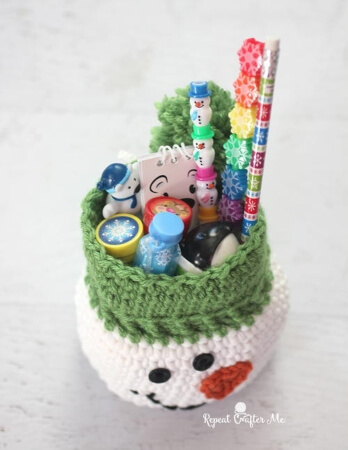 Crochet Snowman Gift Sack by Sarah Zimmerman