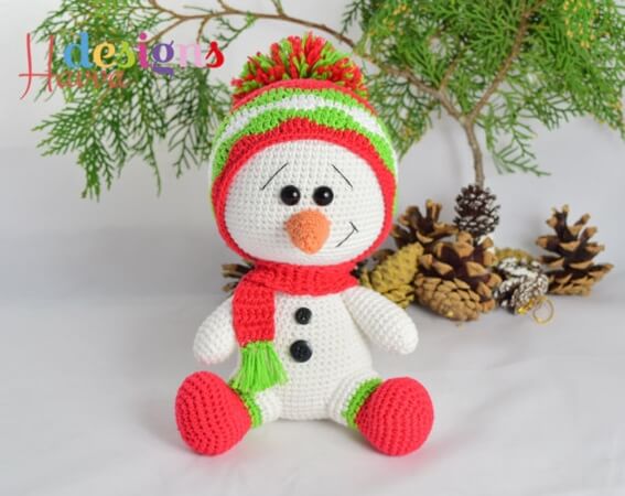 Cute Snowman Christmas Decoration by HavvaDesigns