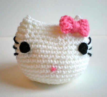 Crochet Hello Kitty Tooth Fairy Pillow Pattern by Swellamy