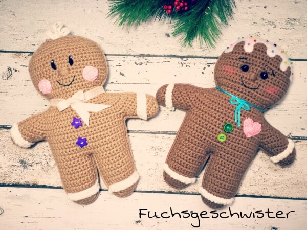 Crochet Gingerbread Men Pattern by Fuchsgeschwister
