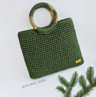 Crochet Laptop Bag Pattern by VilanaYarn