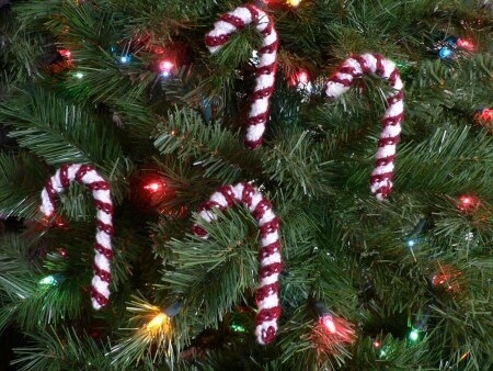 Free Crochet Candy Cane Pattern from Planet June
