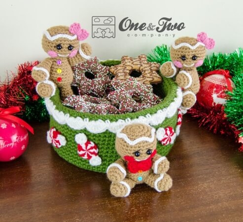 Gingerbread Christmas Basket by OneandtwoCompany